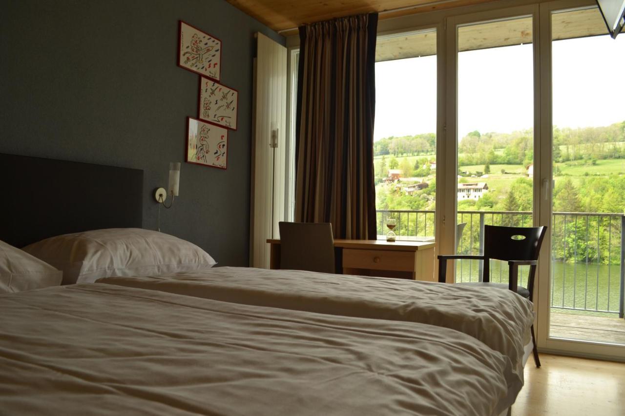 Hotel Les Rives Du Doubs Les Brenets Esterno foto