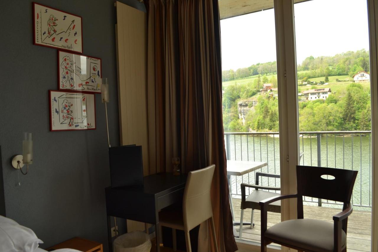 Hotel Les Rives Du Doubs Les Brenets Esterno foto